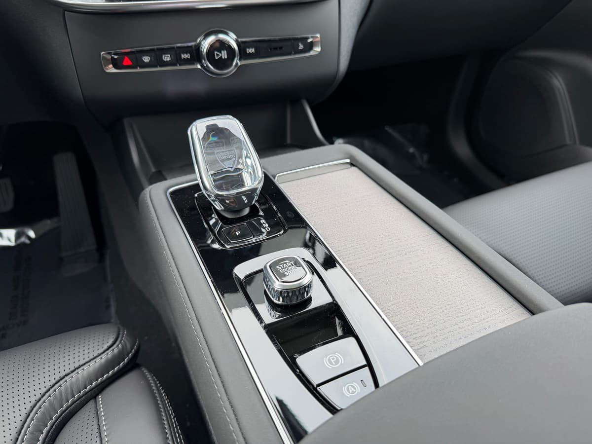 2026 Volvo XC90 - Image 14