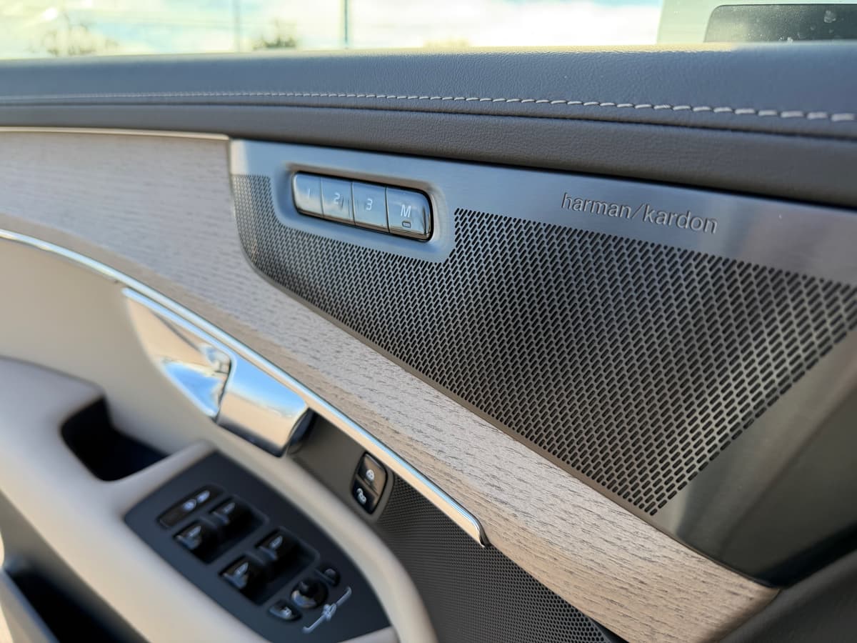 2026 Volvo XC90 - Image 19