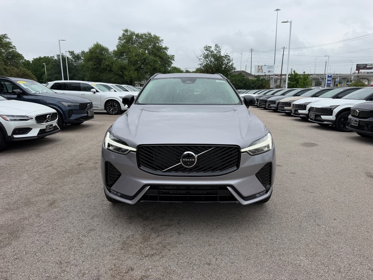 2026 Volvo XC60 - Image 6