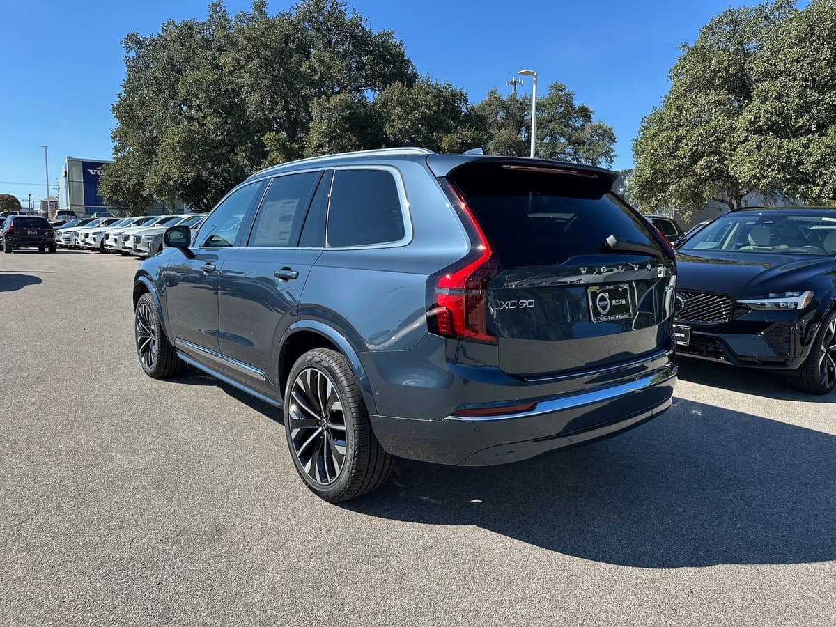 2026 Volvo XC90 - Image 5