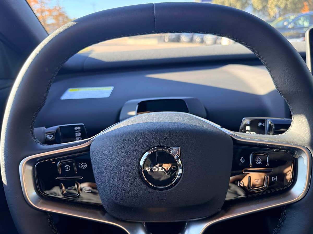 2026 Volvo EX30 Cross Country - Image 18