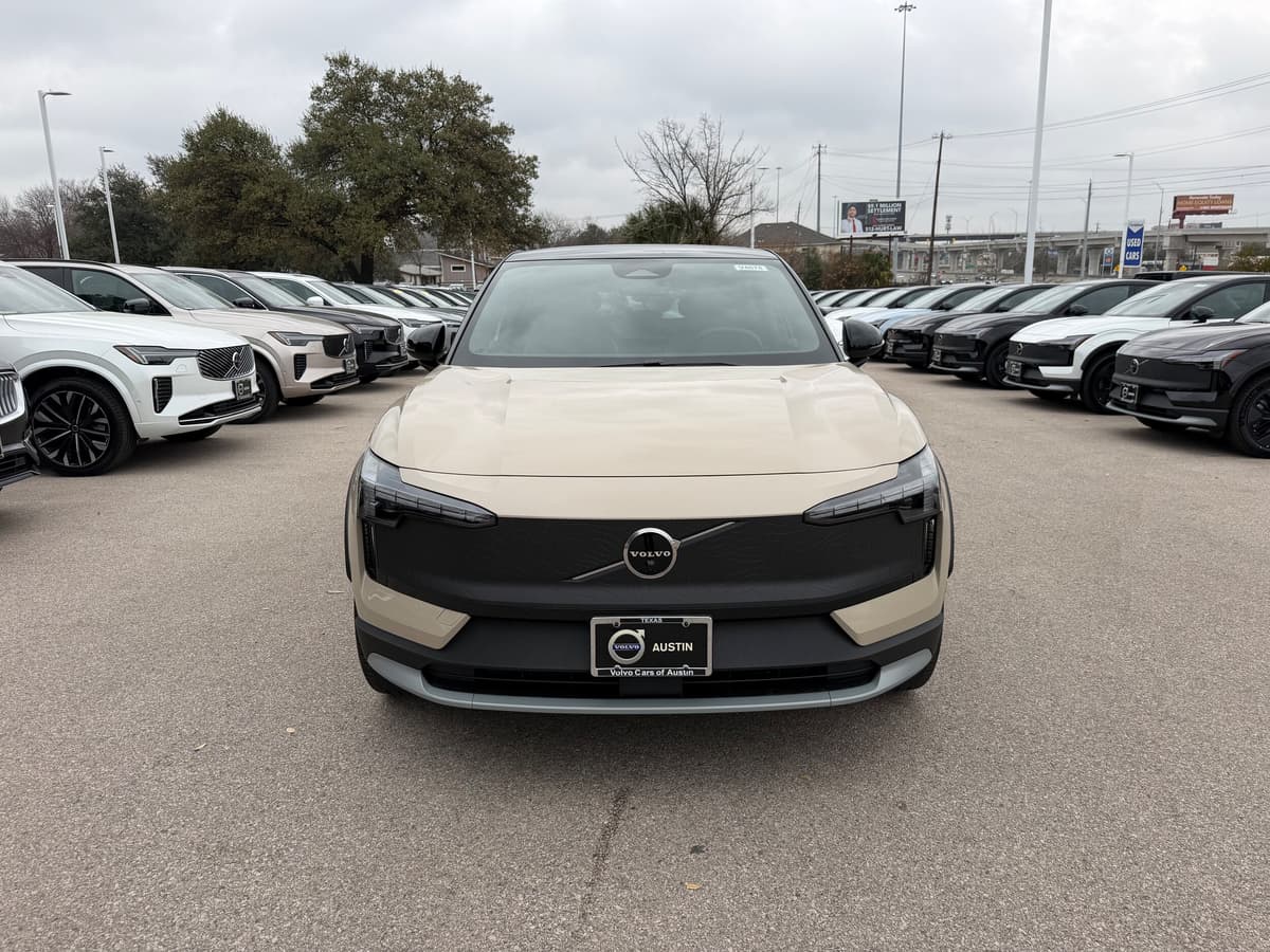 2026 Volvo EX30 Cross Country - Image 6