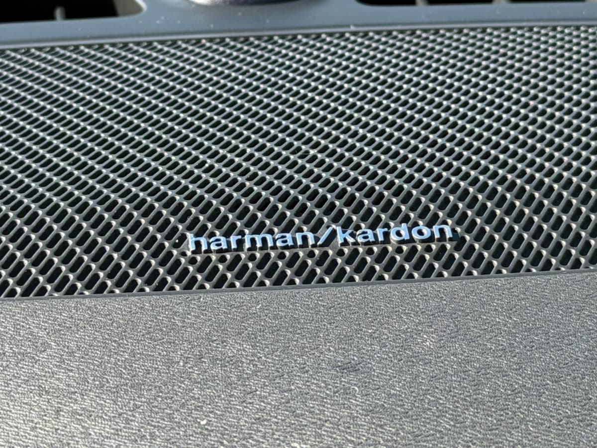 2026 Volvo XC40 - Image 15