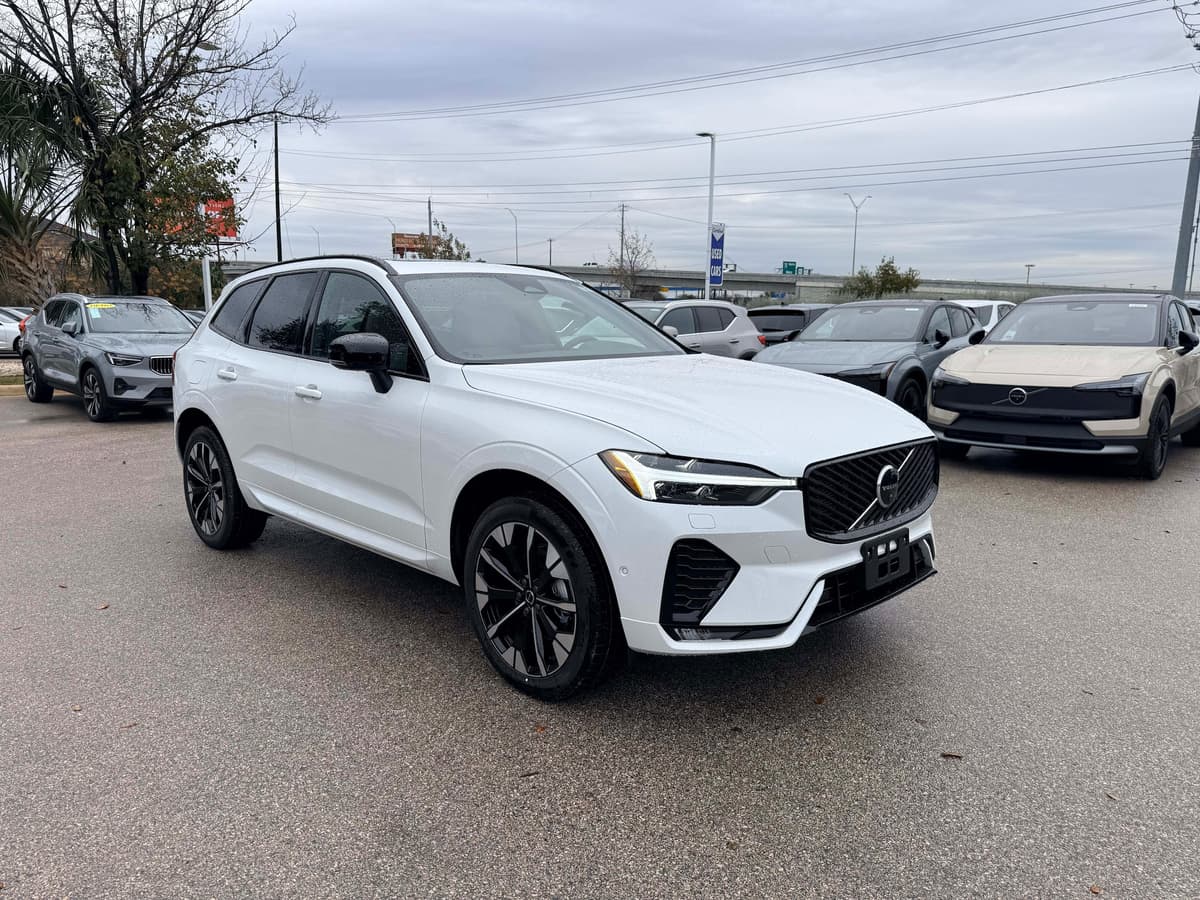 2026 Volvo XC60 - Image 8