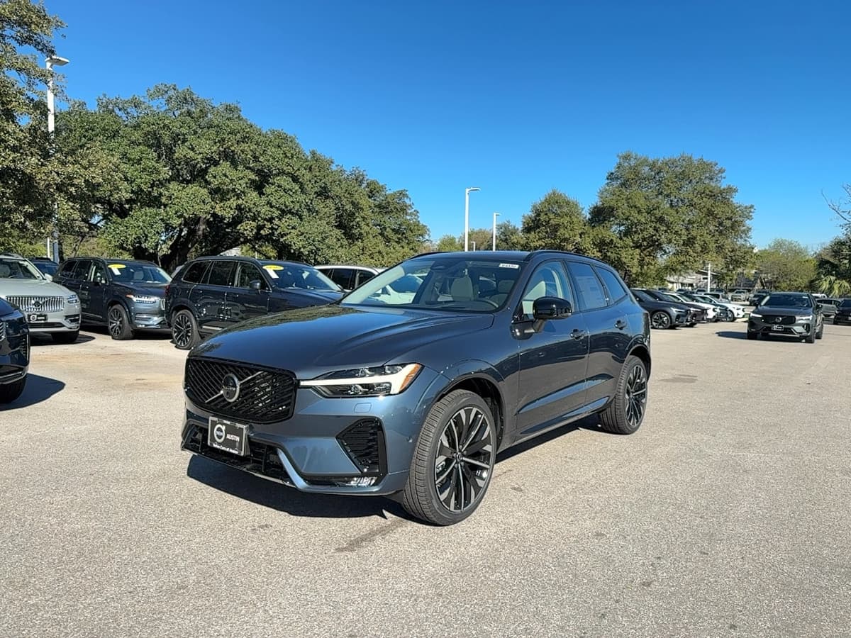 2026 Volvo XC60 - Image 2