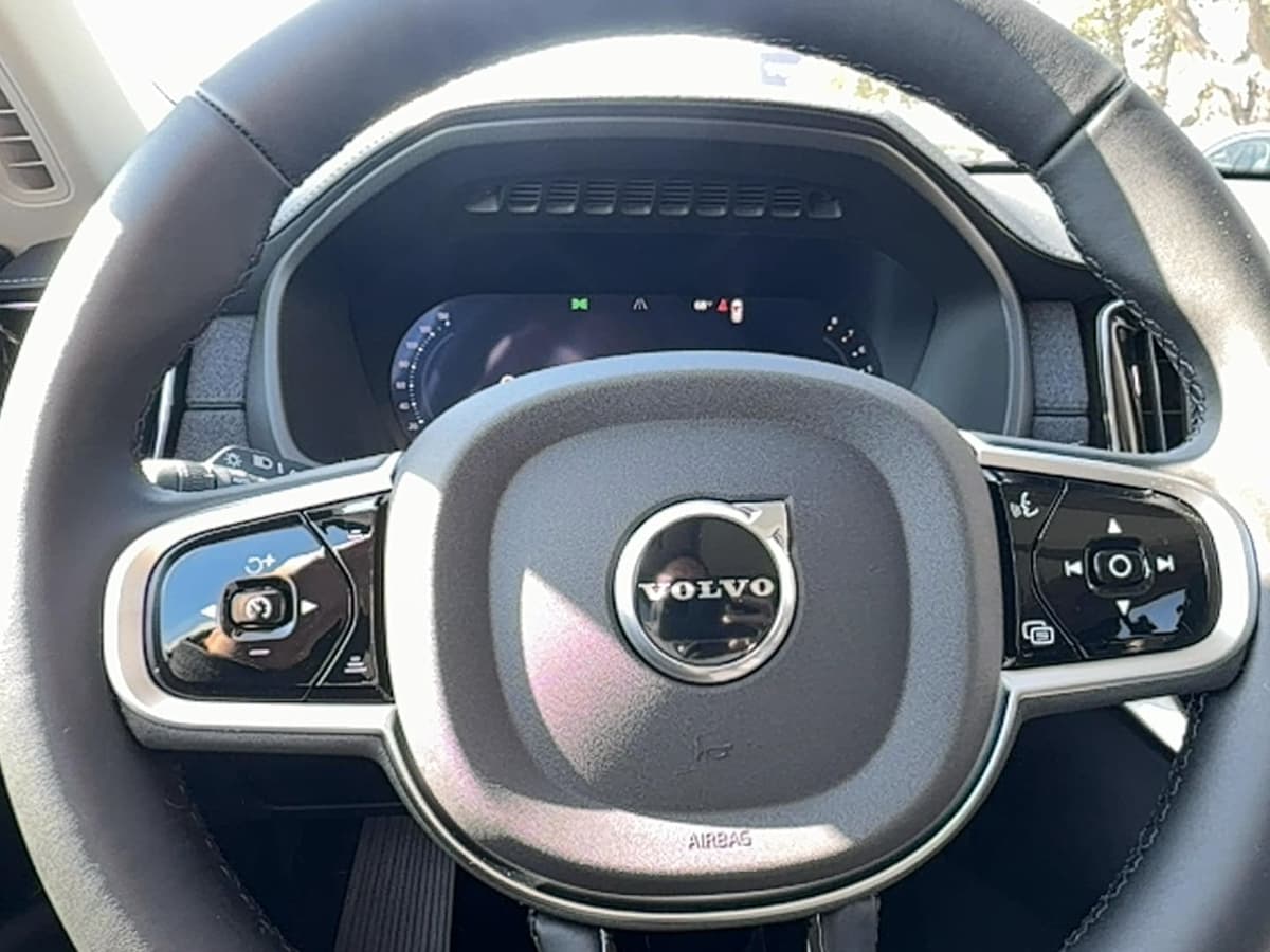 2026 Volvo XC90 - Image 19