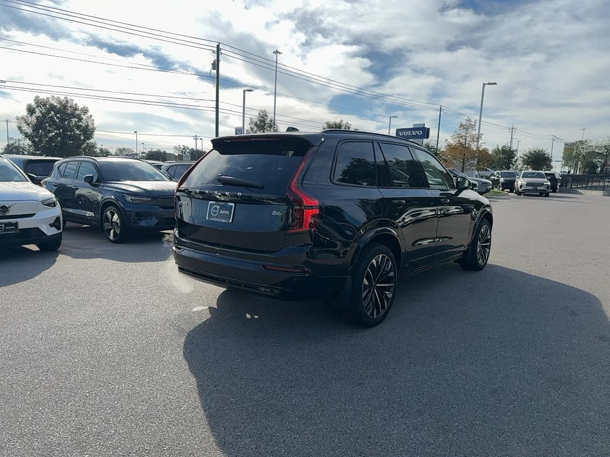 2026 Volvo XC90 - Image 5