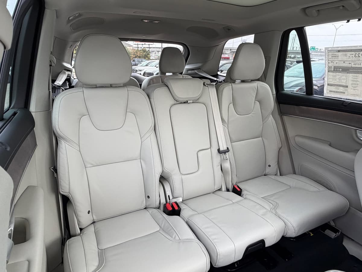 2026 Volvo XC90 - Image 9
