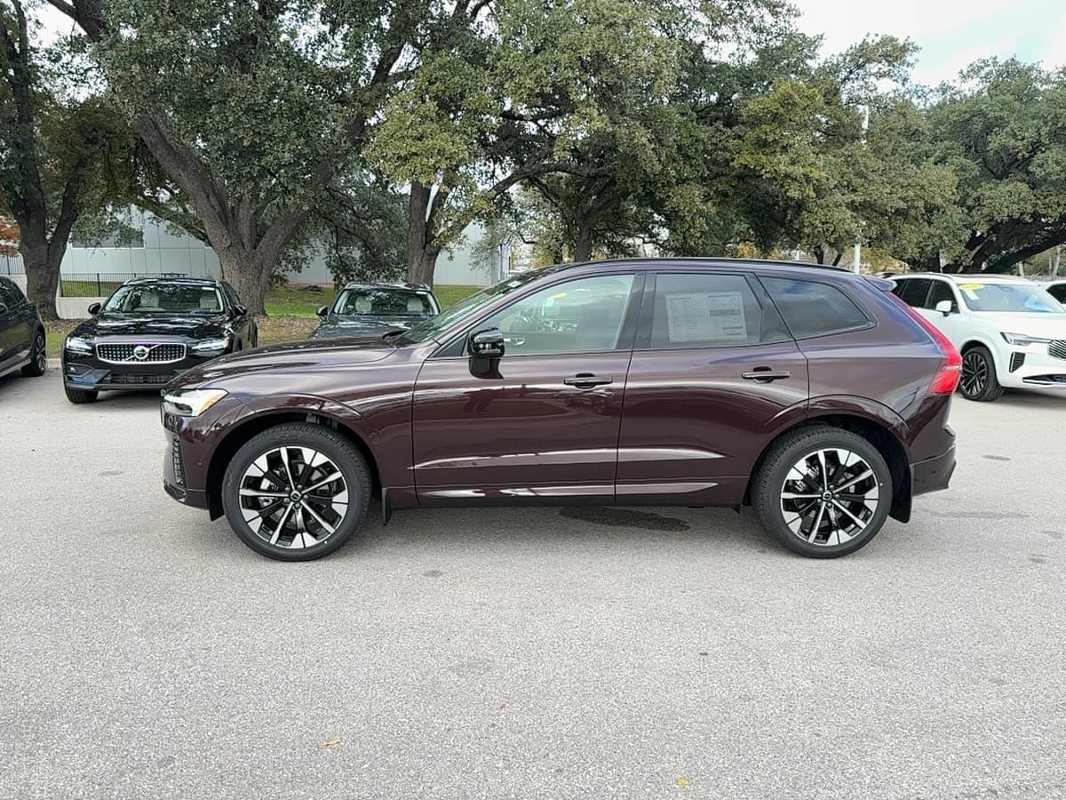 2026 Volvo XC60 - Image 3