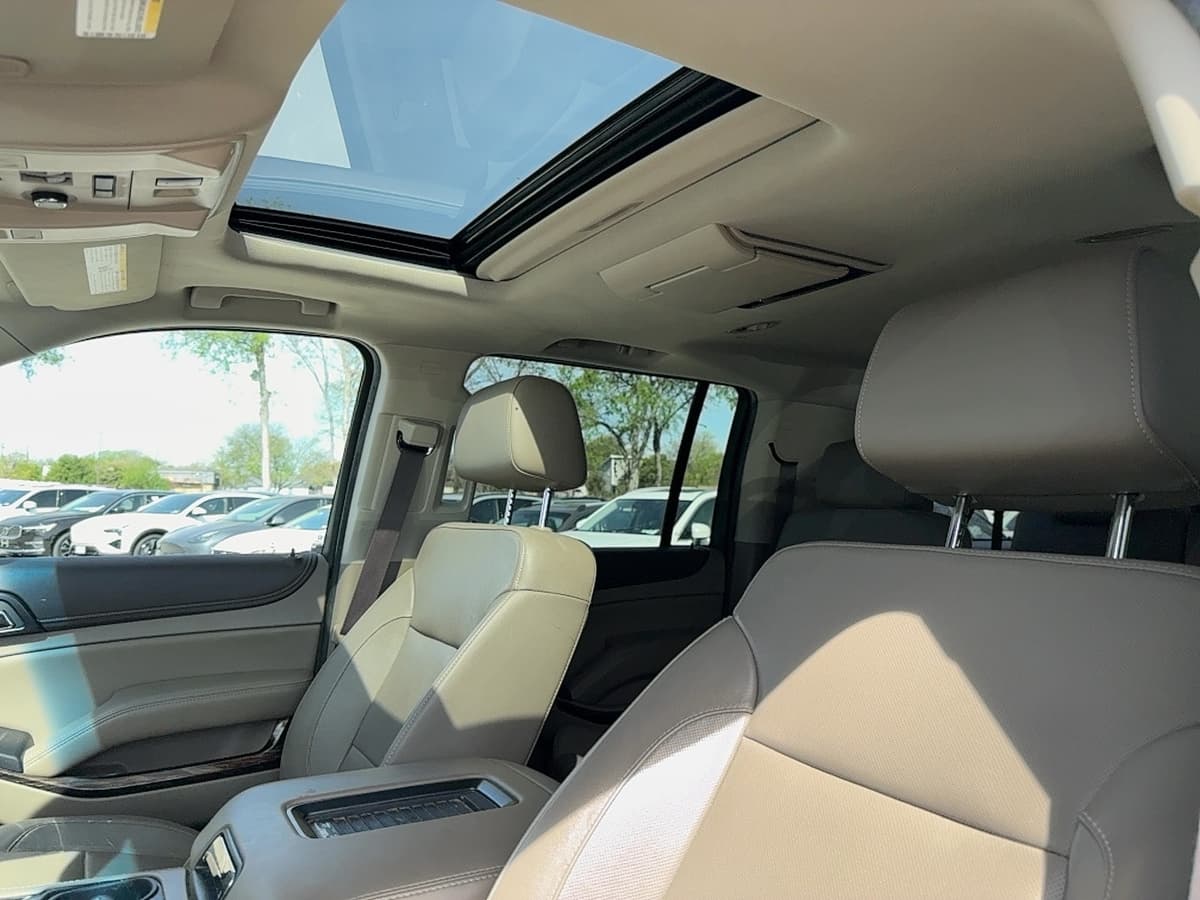 2017 GMC Yukon XL - Image 11