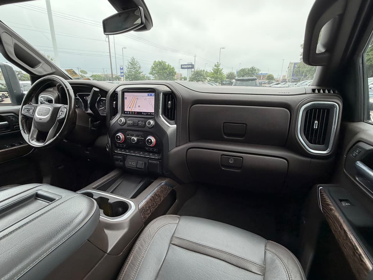 2022 GMC Sierra 2500 HD - Image 14