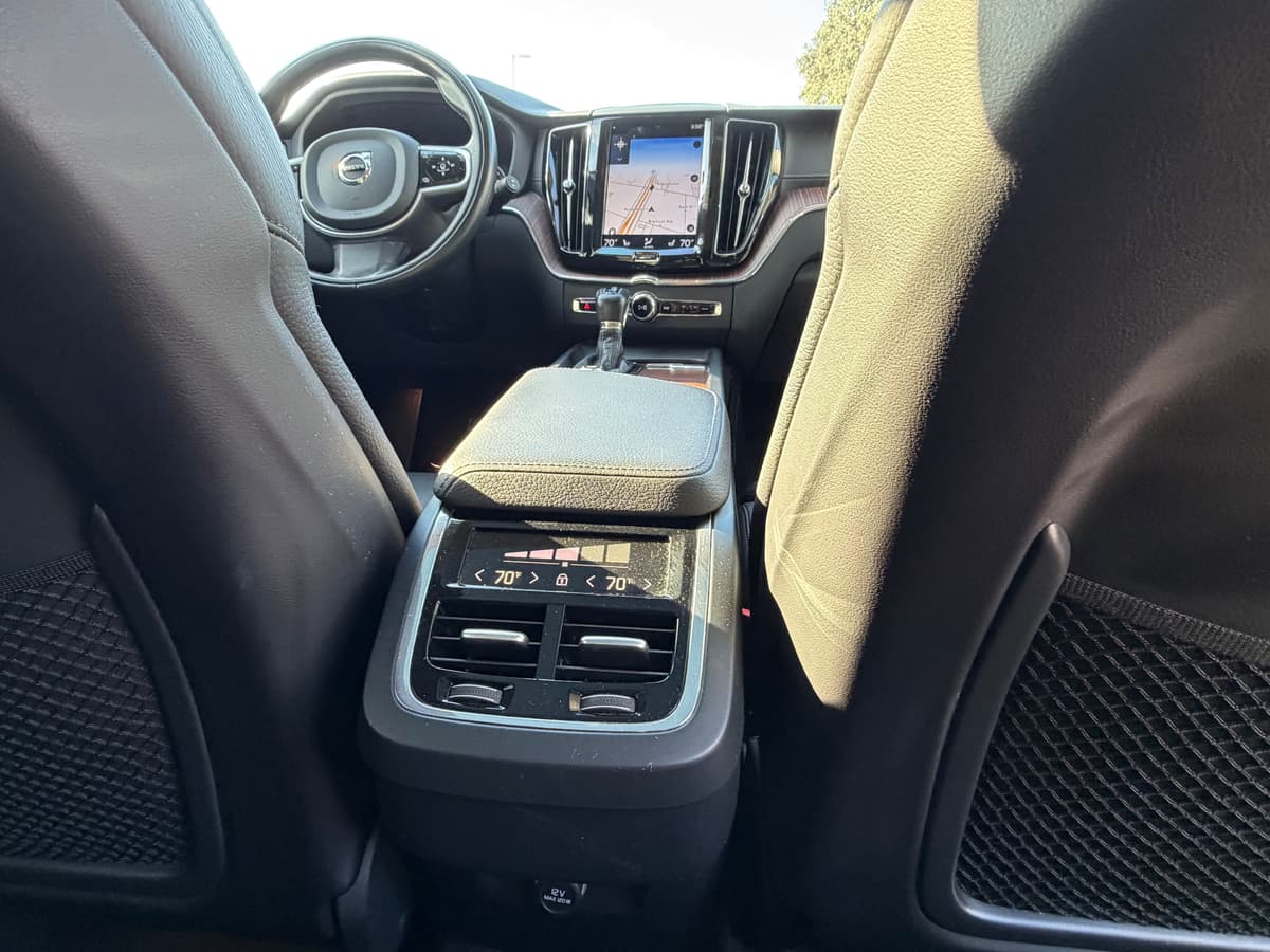 2020 Volvo XC60 - Image 14