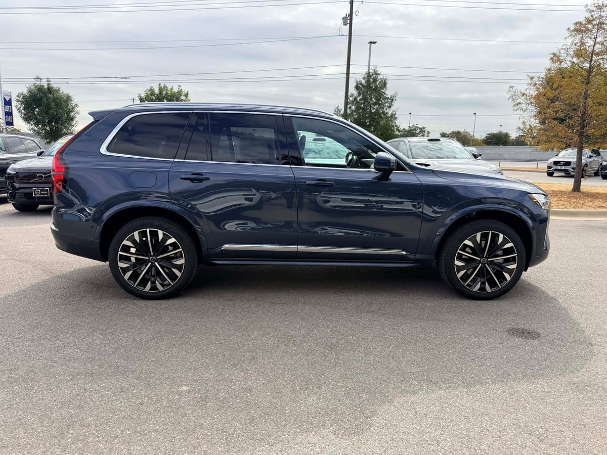 2026 Volvo XC90 - Image 7