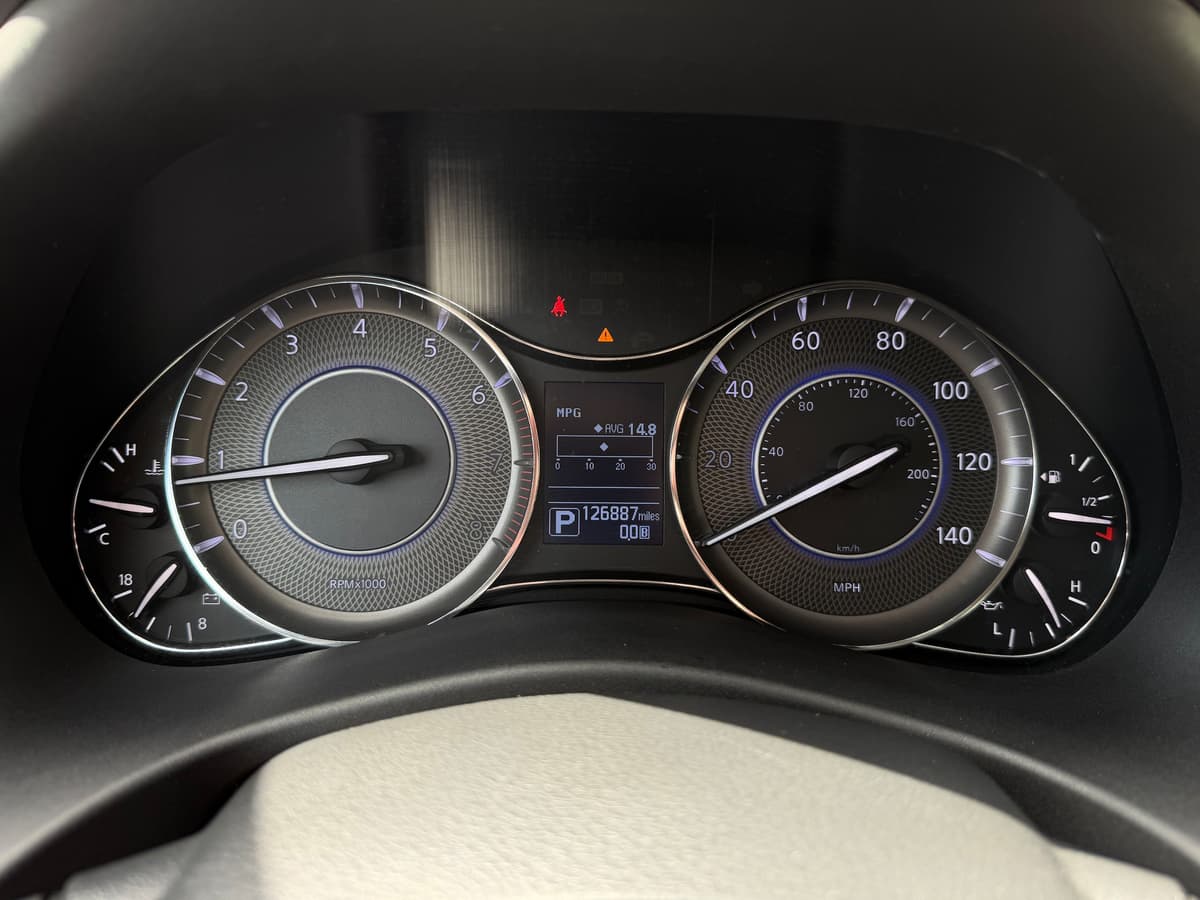 2019 INFINITI QX80 - Image 16