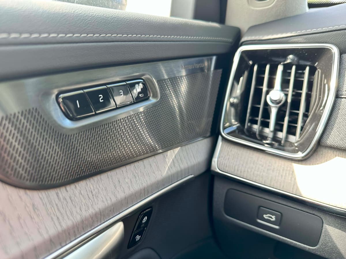 2026 Volvo XC90 - Image 19