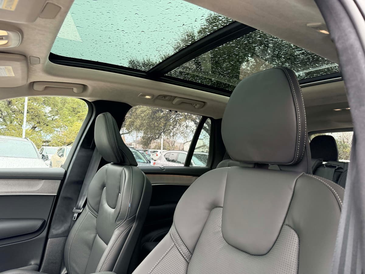 2026 Volvo XC90 - Image 14