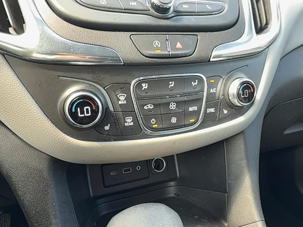 2023 Chevrolet Equinox - Image 22