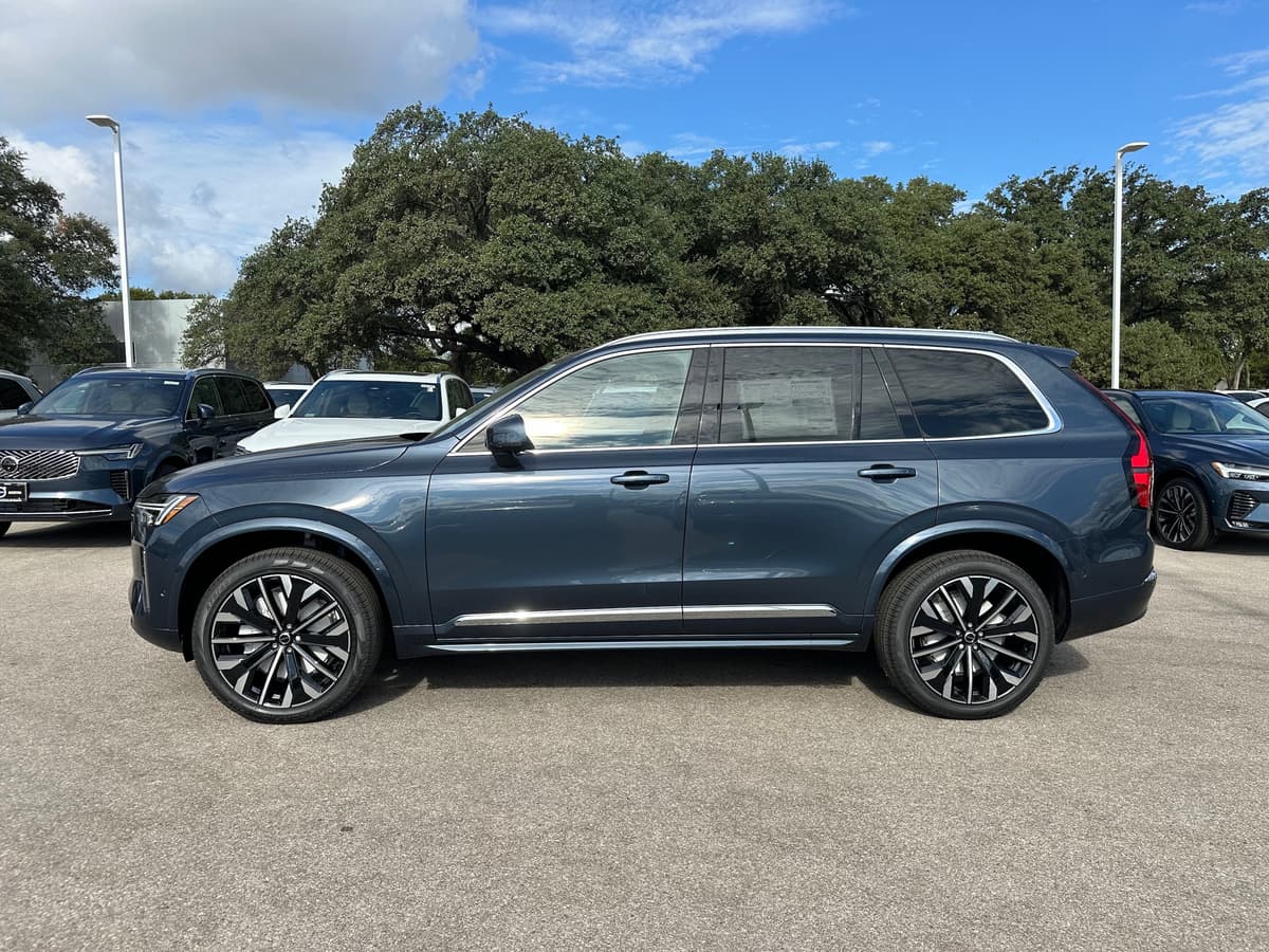 2026 Volvo XC90 - Image 3