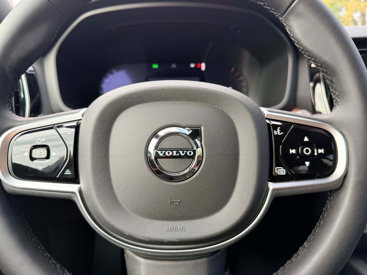 2026 Volvo V60 Cross Country - Image 17