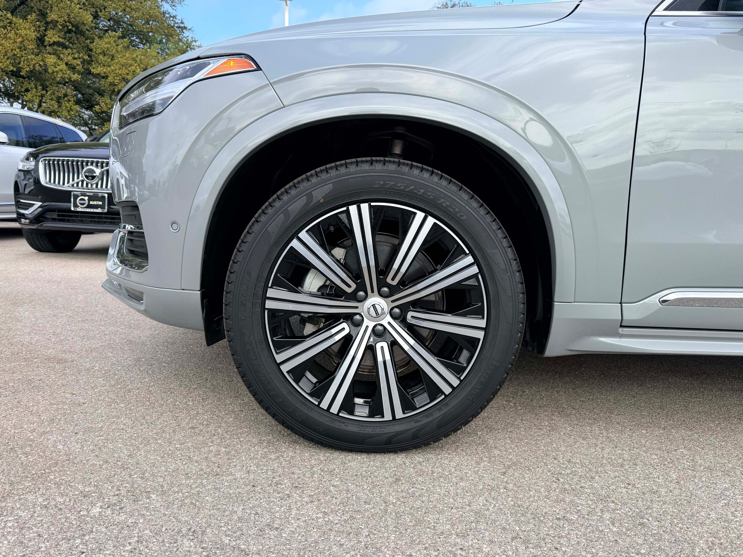 2025 Volvo XC90 - Image 9