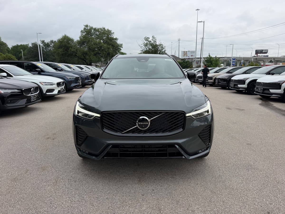 2026 Volvo XC60 - Image 6