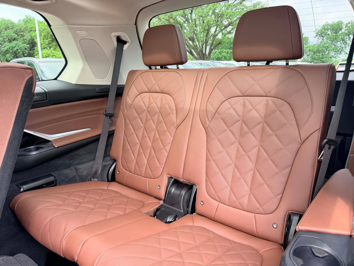 2026 BMW X7 - Image 15
