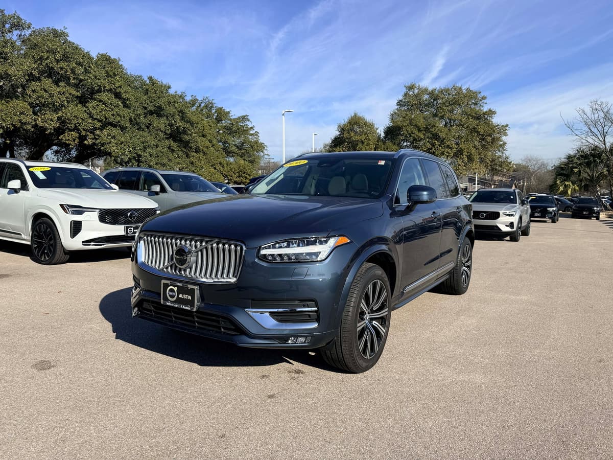 2025 Volvo XC90 - Image 2