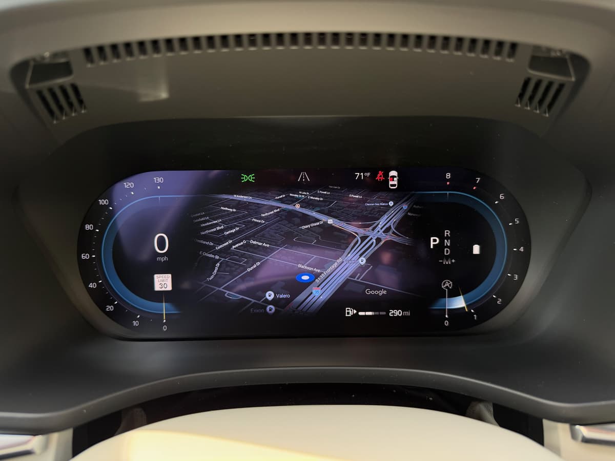 2023 Volvo XC60 - Image 18