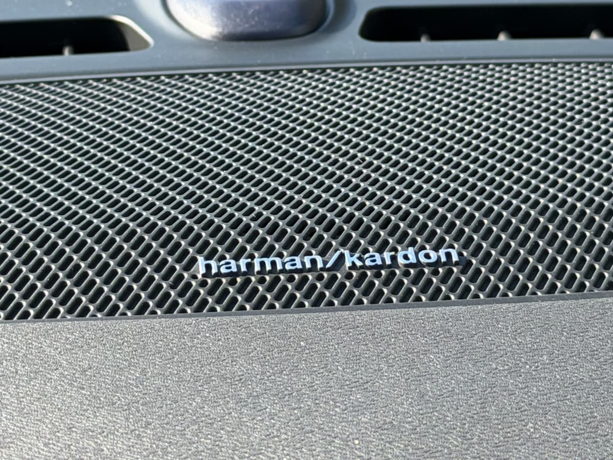 2026 Volvo XC40 - Image 15