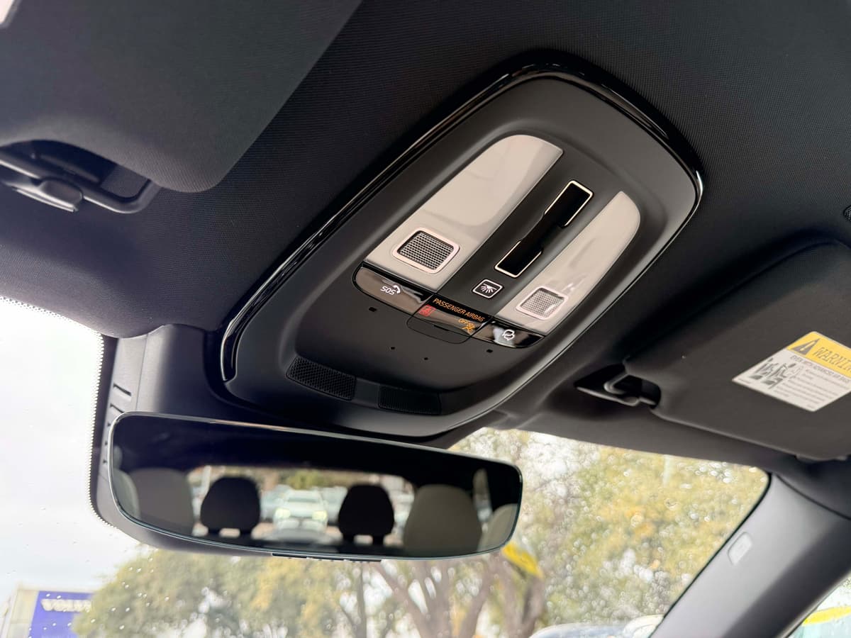 2026 Volvo XC90 - Image 25