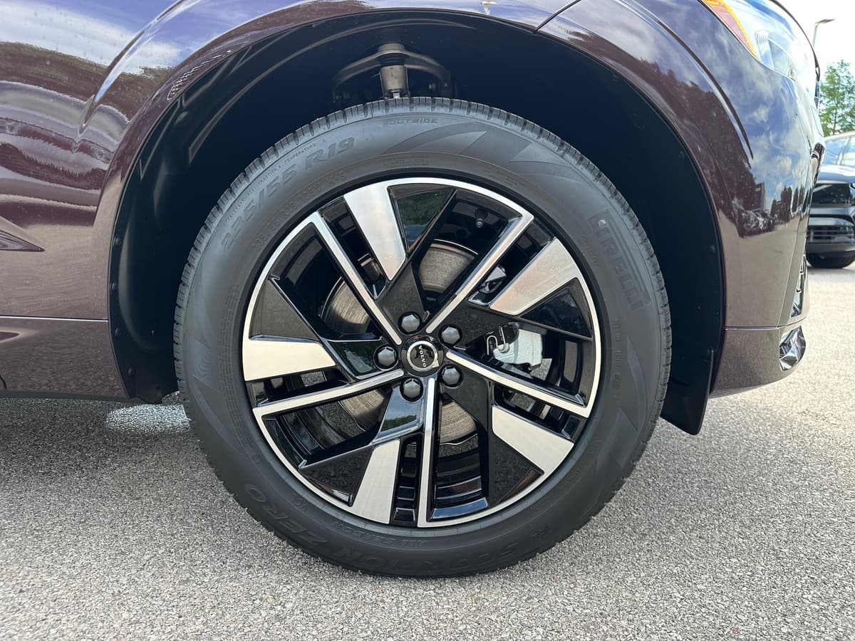 2026 Volvo XC60 - Image 7