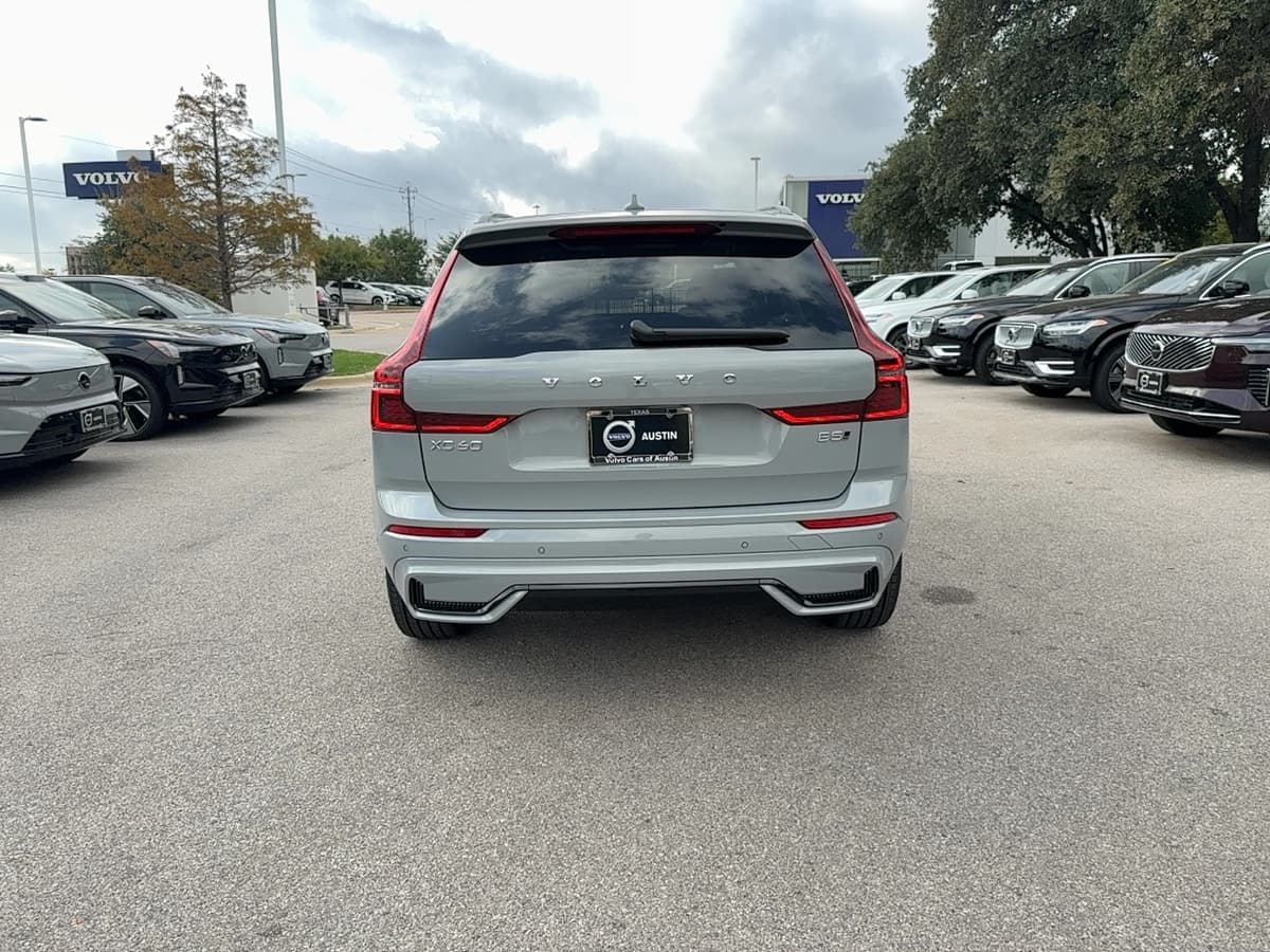 2026 Volvo XC60 - Image 5