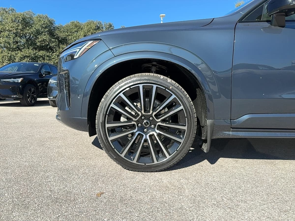 2026 Volvo XC90 - Image 9