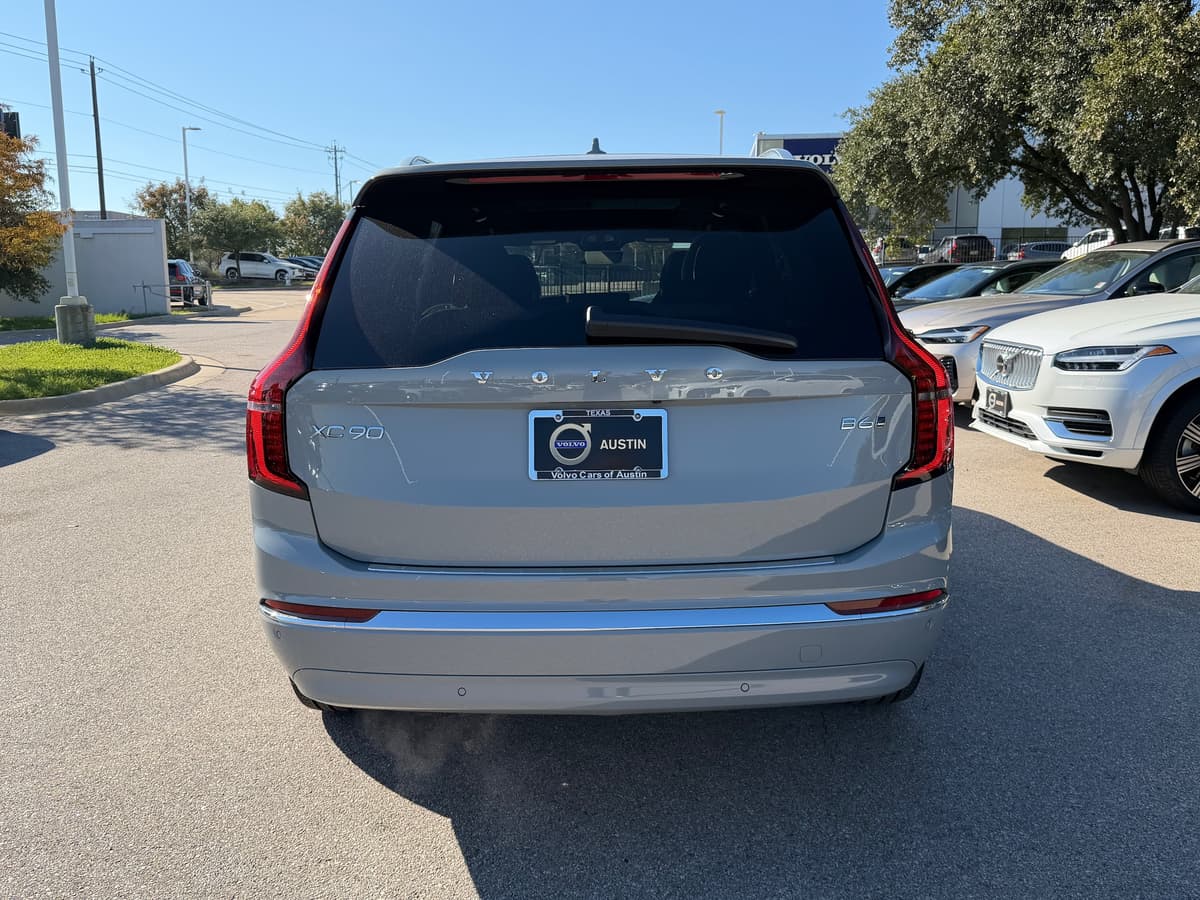 2026 Volvo XC90 - Image 5