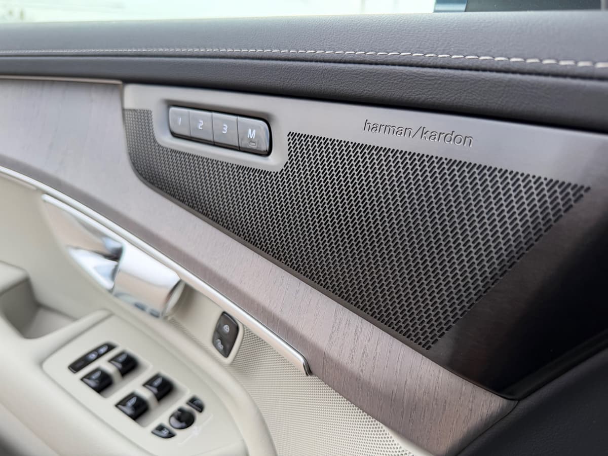 2026 Volvo XC90 - Image 18