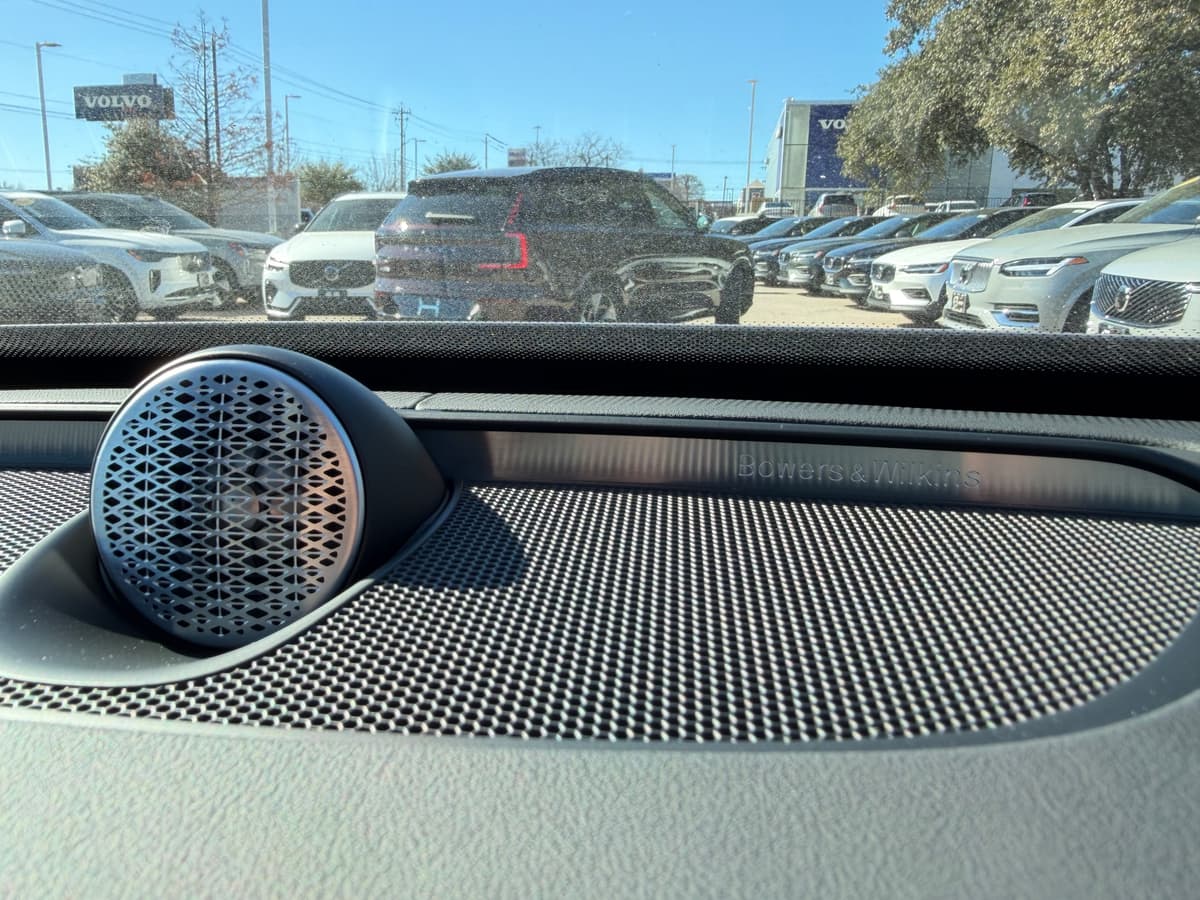 2026 Volvo XC90 plug-in hybrid - Image 15