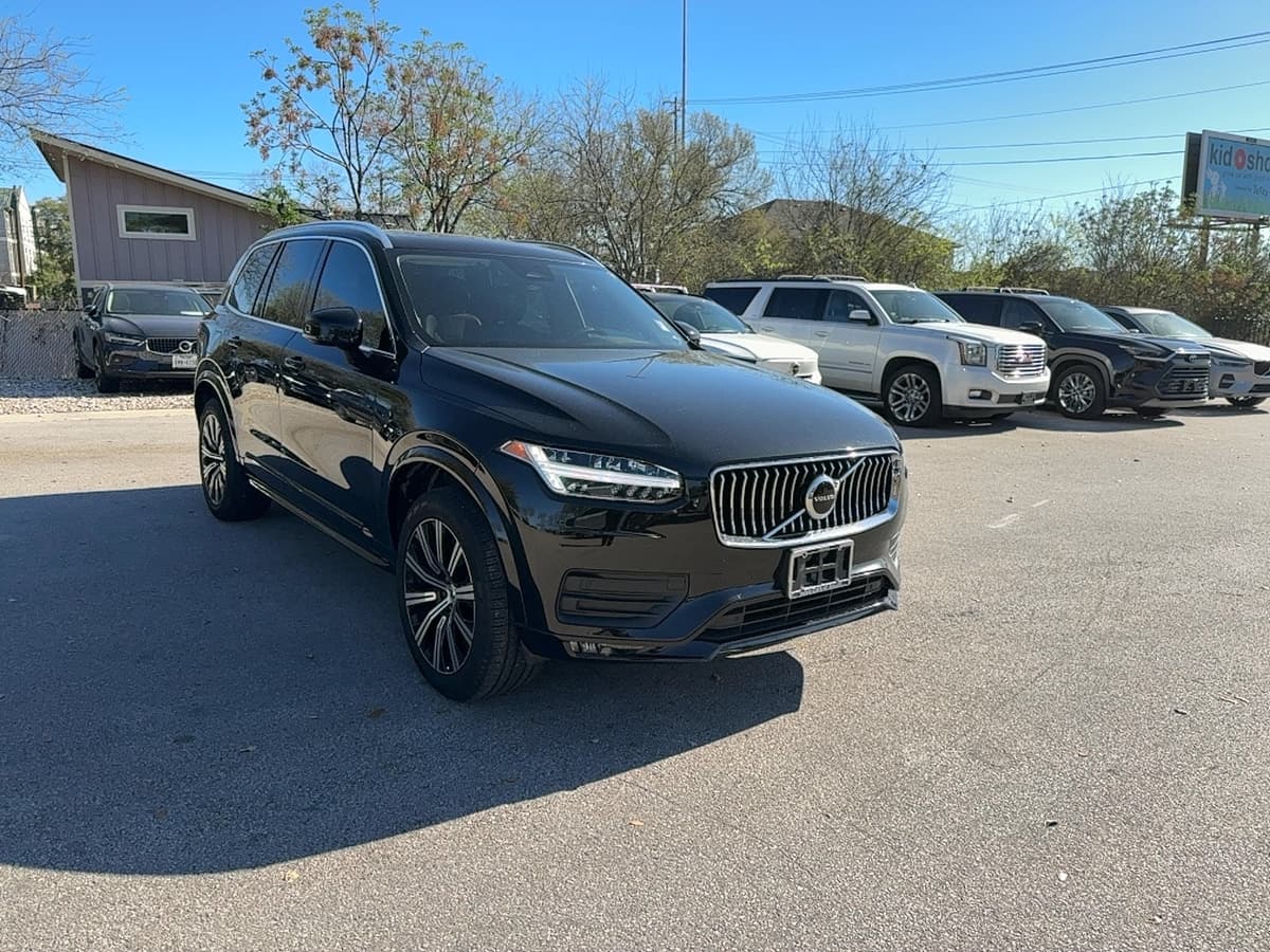 2023 Volvo XC90 - Image 8