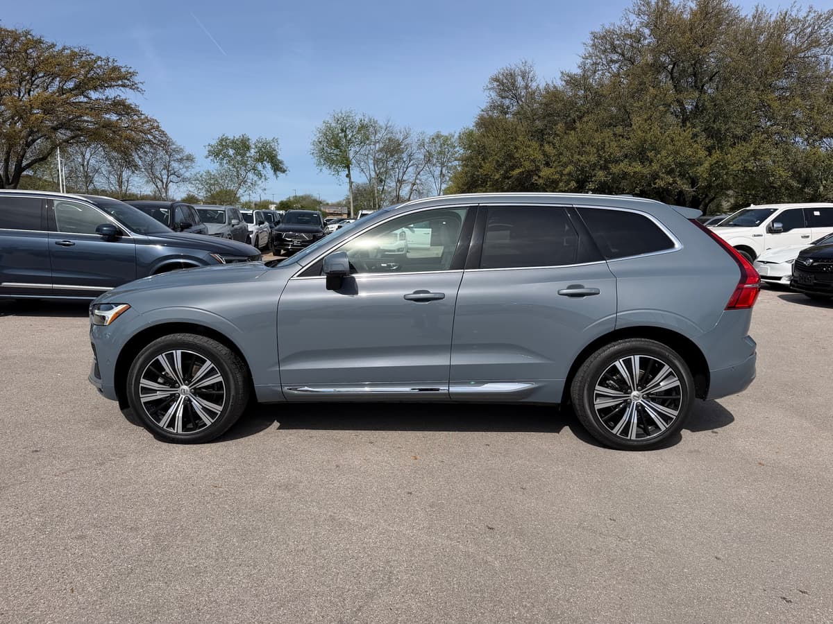 2023 Volvo XC60 - Image 3