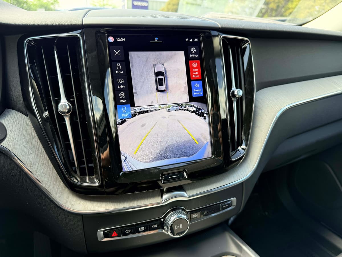 2025 Volvo XC60 - Image 22