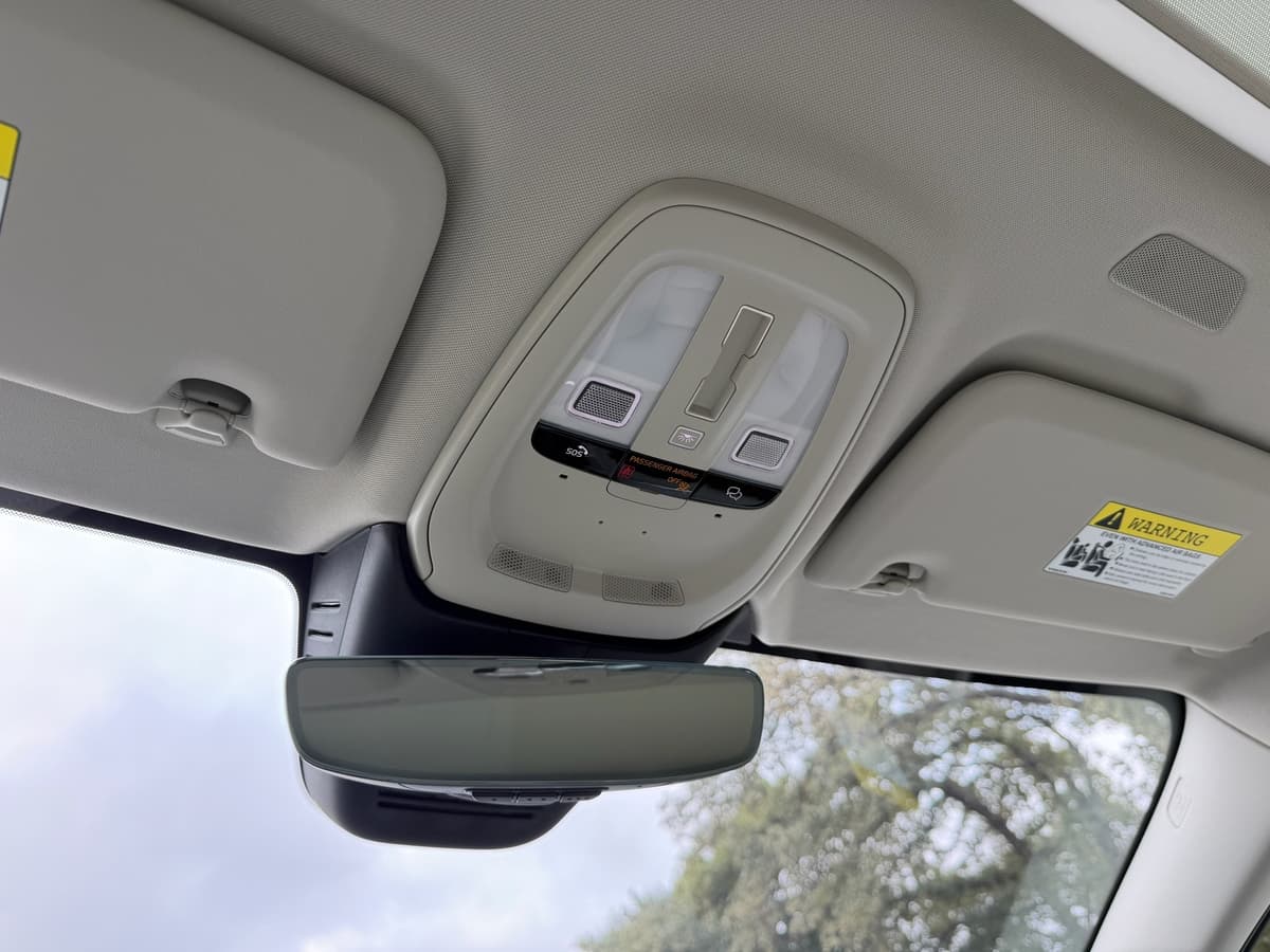 2026 Volvo V60 Cross Country - Image 15