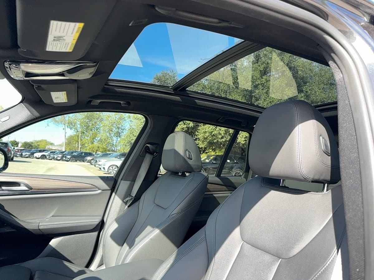 2021 BMW X3 - Image 12