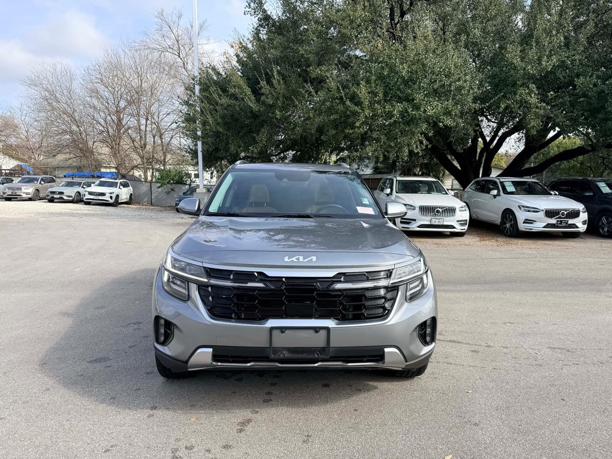 2024 Kia Seltos - Image 8