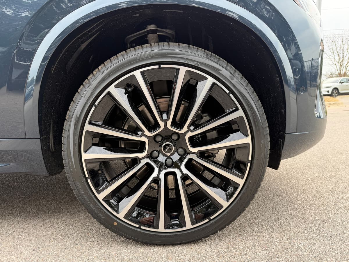 2026 Volvo XC90 - Image 7