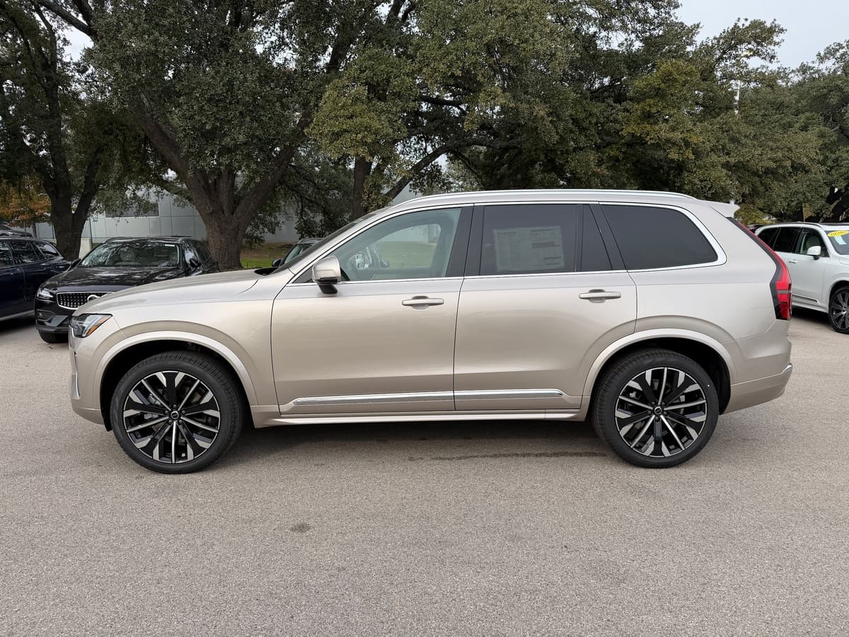 2026 Volvo XC90 - Image 3