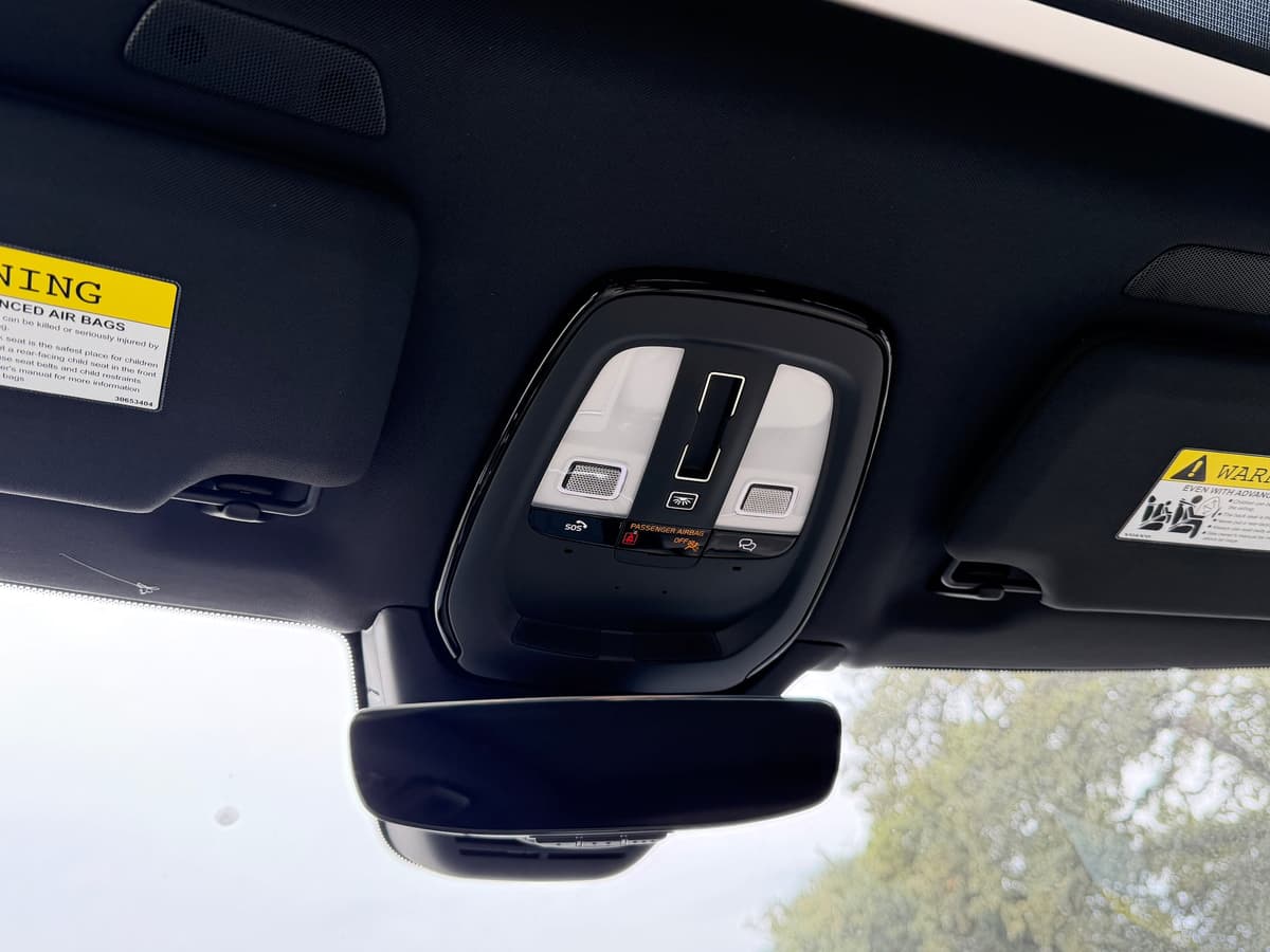 2026 Volvo XC90 - Image 16