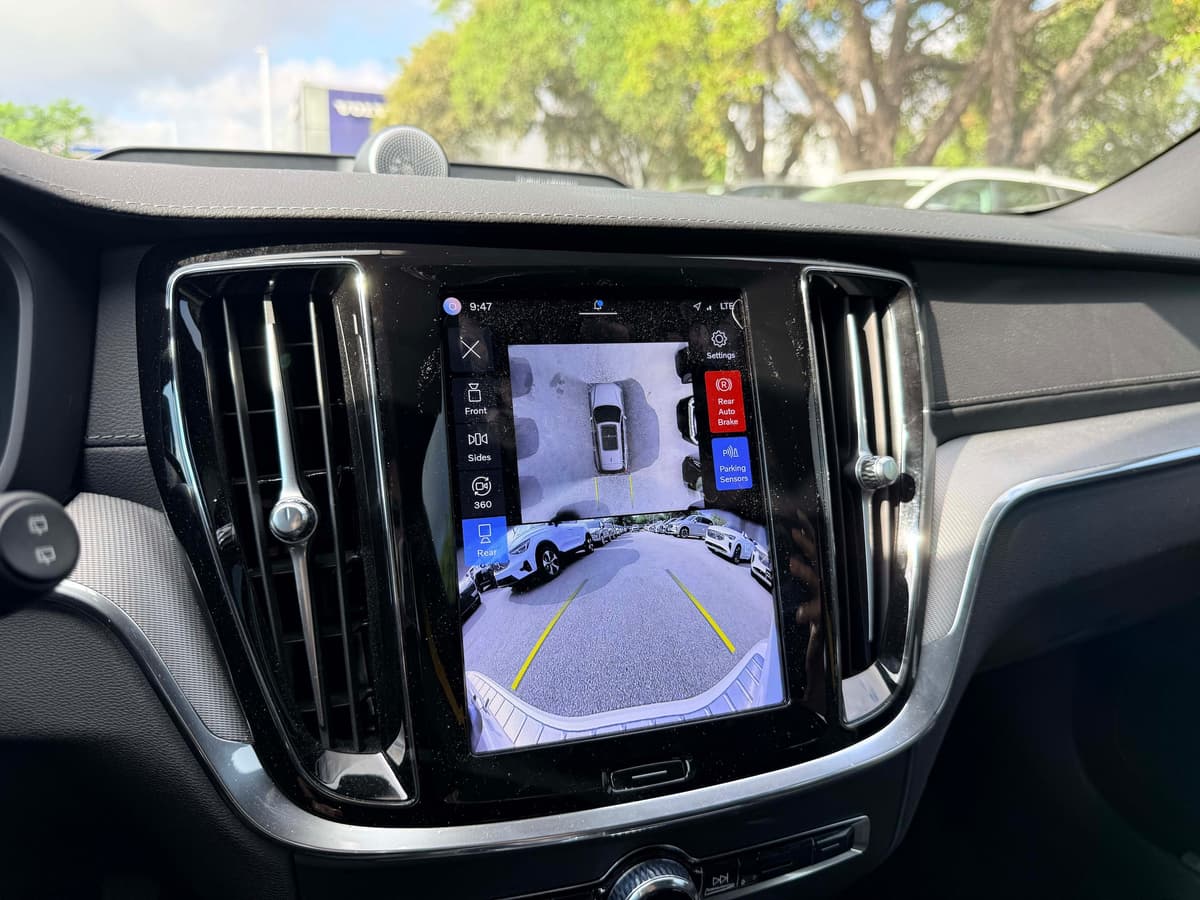 2024 Volvo V60 plug-in hybrid - Image 20