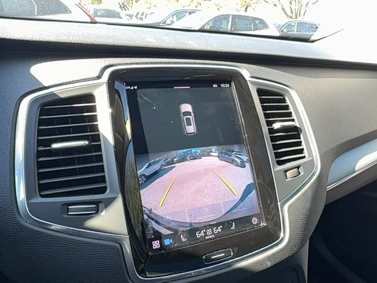 2023 Volvo XC90 - Image 20