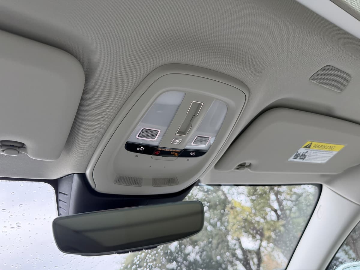 2026 Volvo V60 Cross Country - Image 15