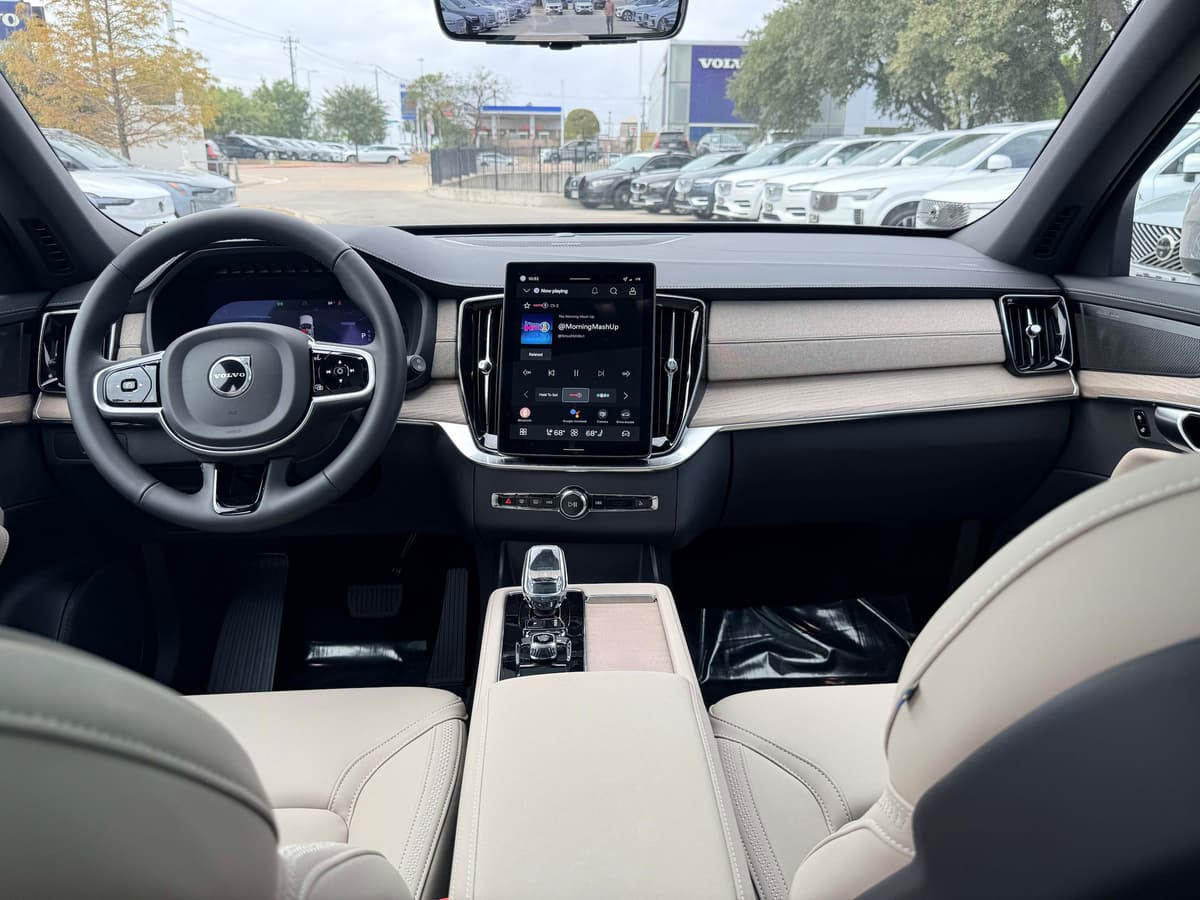 2026 Volvo XC90 - Image 19