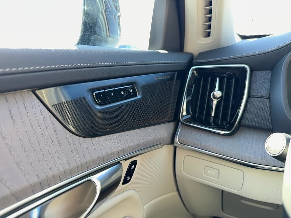 2026 Volvo XC90 - Image 19